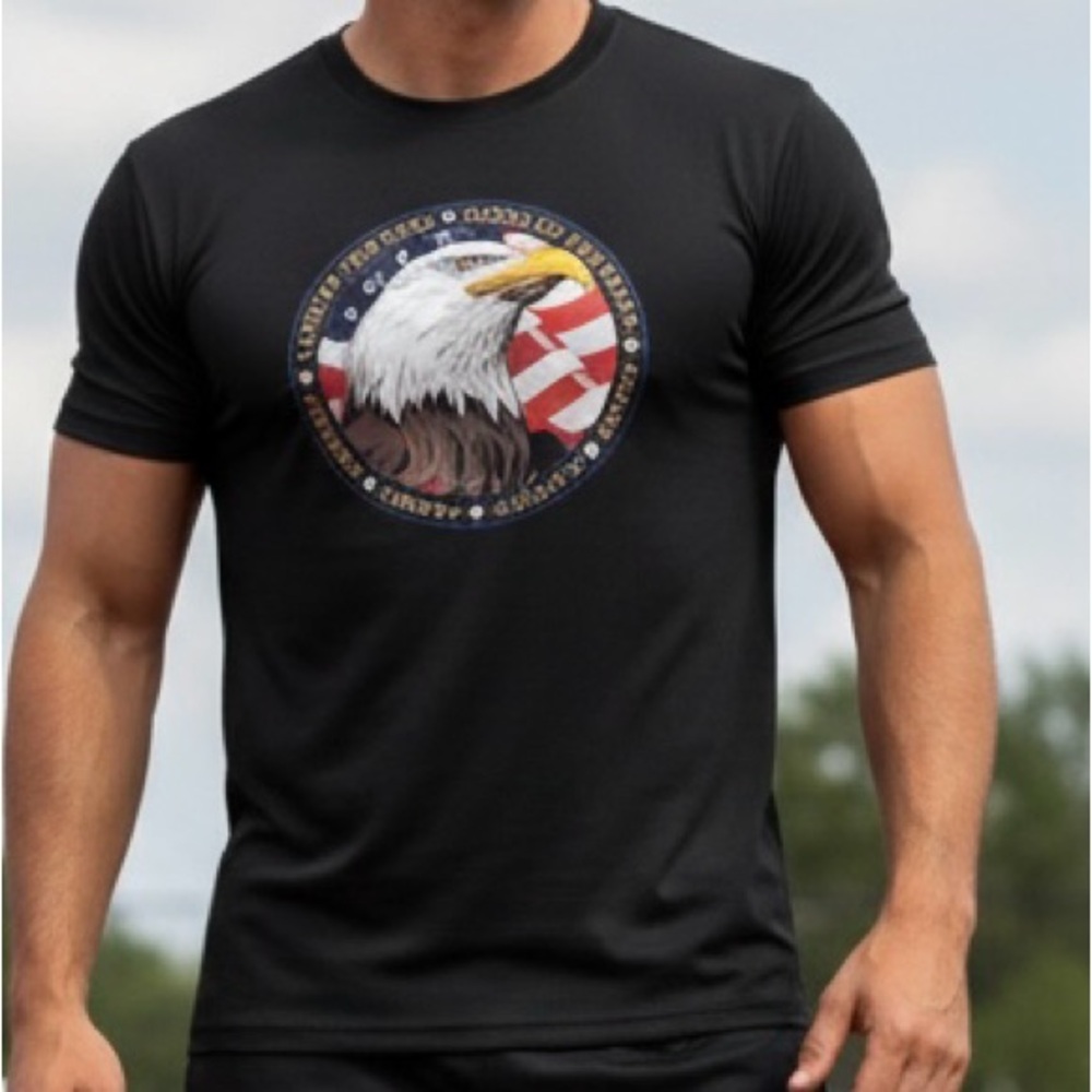 💙 NWT Athletic Patriotic Shirt